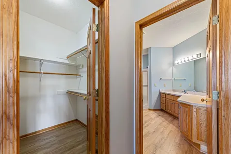 2129 Bard Court Faribault MN 55021