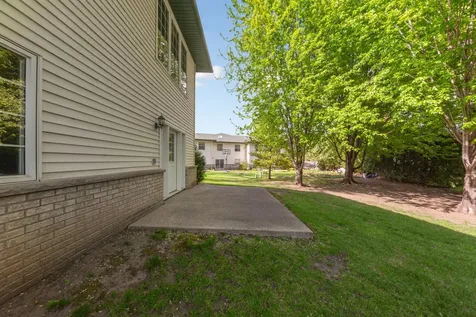 2129 Bard Court Faribault MN 55021