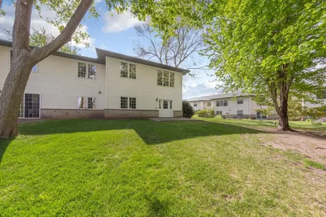 2129 Bard Court Faribault MN 55021