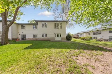 2129 Bard Court Faribault MN 55021