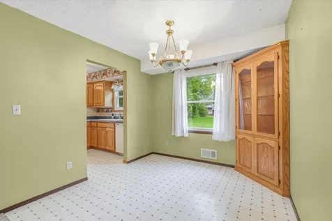 3687 Arcade Street N Vadnais Heights MN 55127