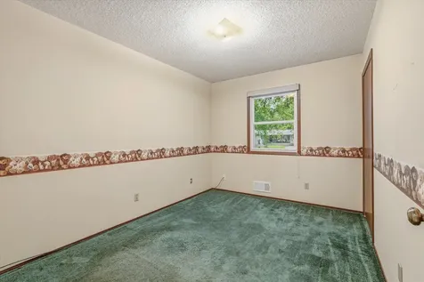 3687 Arcade Street N Vadnais Heights MN 55127