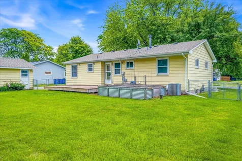 3687 Arcade Street N Vadnais Heights MN 55127