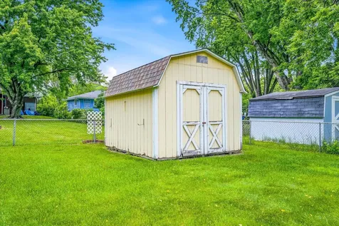 3687 Arcade Street N Vadnais Heights MN 55127