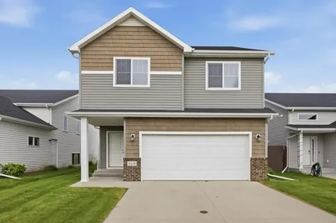 4134 14th Avenue S Moorhead MN 56560