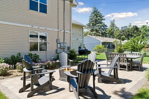 1118 Bowdoin Street Saint Paul MN 55116