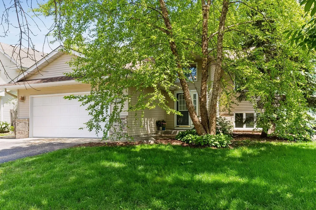1417 Mcknight Circle Victoria MN 55386