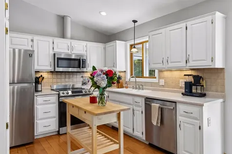 1417 Mcknight Circle Victoria MN 55386