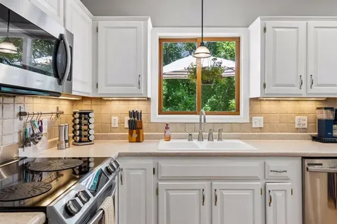 1417 Mcknight Circle Victoria MN 55386