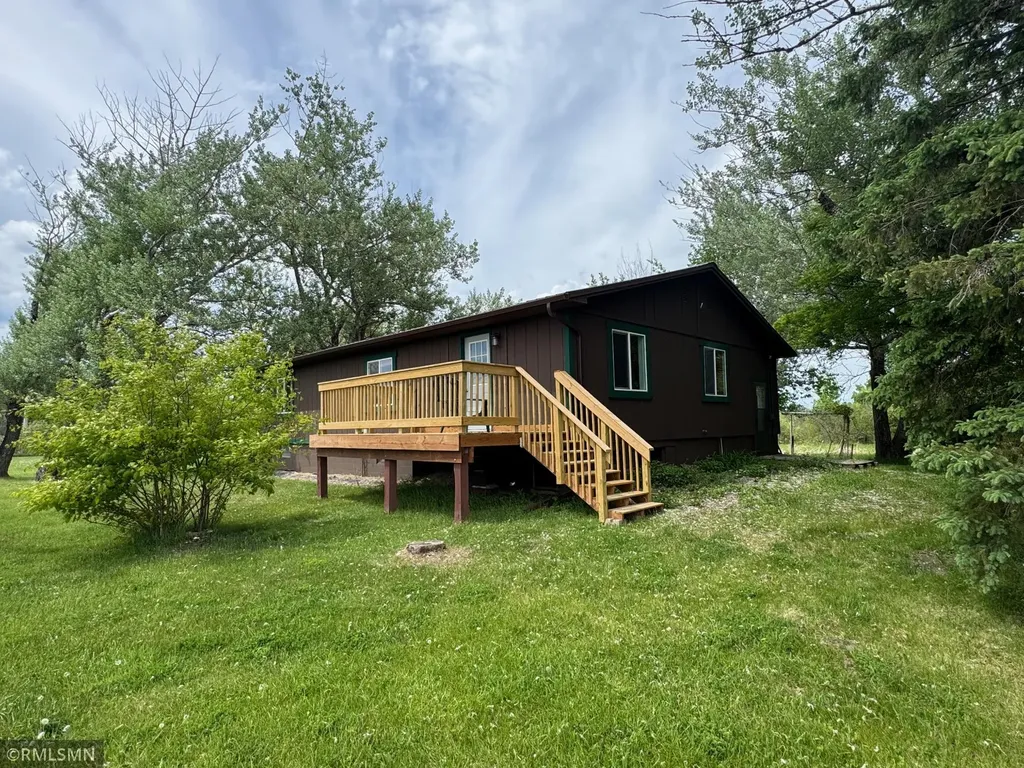 380 NE Kirsch Avenue Mcgregor MN 55760