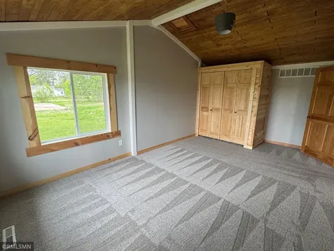 380 NE Kirsch Avenue Mcgregor MN 55760