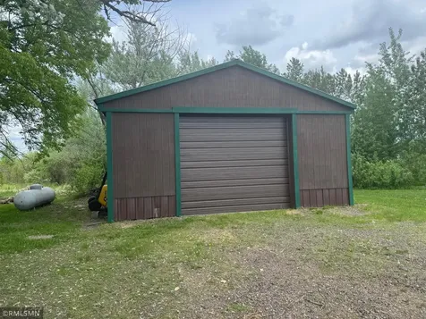 380 NE Kirsch Avenue Mcgregor MN 55760