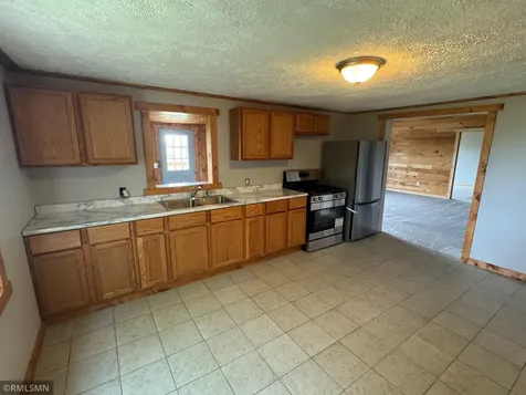 380 NE Kirsch Avenue Mcgregor MN 55760