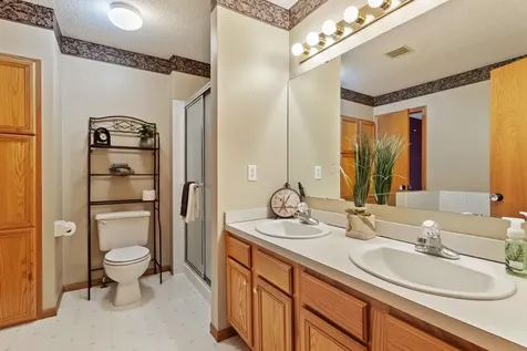 2907 Devonshire Circle Woodbury MN 55125