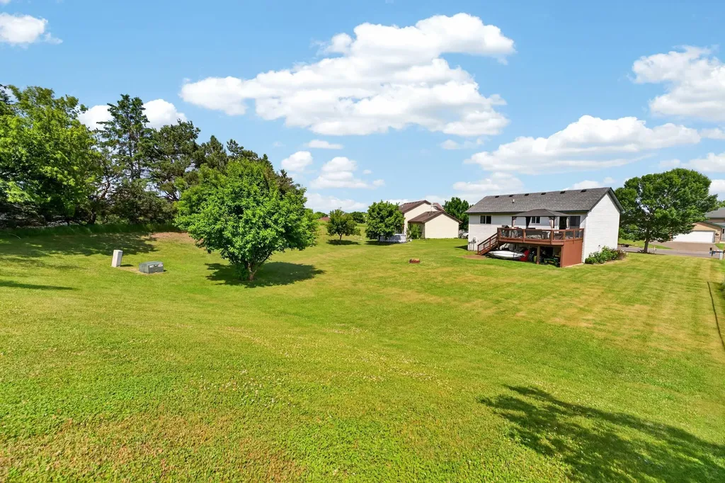 527 Jewell Street Mora MN 55051