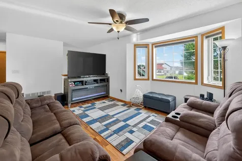 527 Jewell Street Mora MN 55051