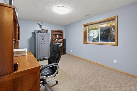 527 Jewell Street Mora MN 55051