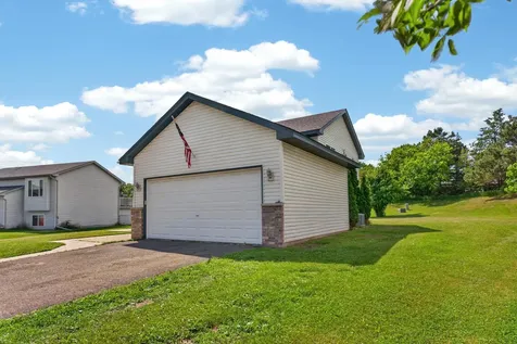 527 Jewell Street Mora MN 55051