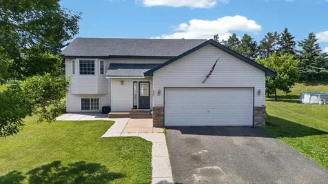 527 Jewell Street Mora MN 55051