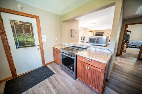 513 8th Ave SE Waseca MN 56093