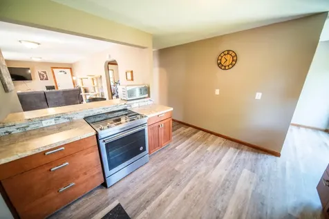 513 8th Ave SE Waseca MN 56093