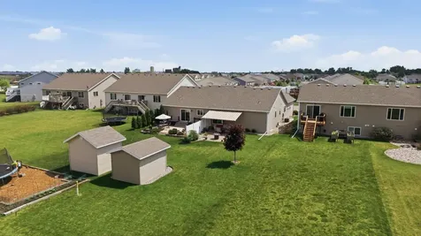 1426 Goldenwood Drive West Fargo ND 58078