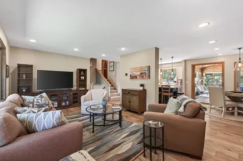 4717 Glenwood Avenue Golden Valley MN 55422