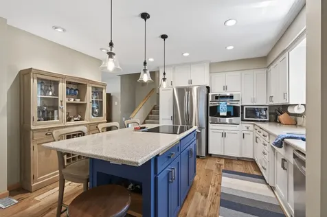 4717 Glenwood Avenue Golden Valley MN 55422