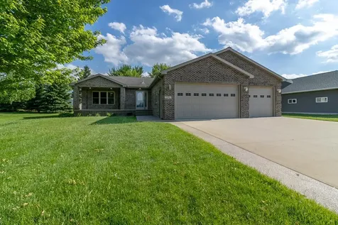 12991 Meadow Creek Drive New Ulm MN 56073