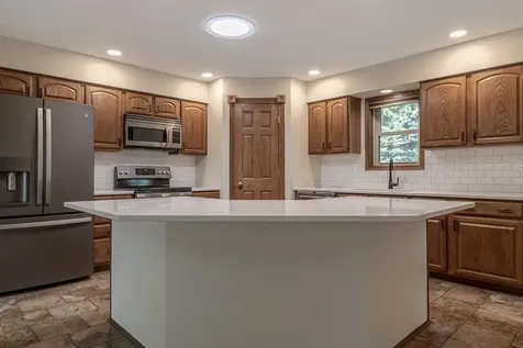 12991 Meadow Creek Drive New Ulm MN 56073