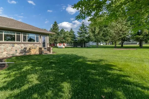12991 Meadow Creek Drive New Ulm MN 56073