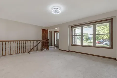 12991 Meadow Creek Drive New Ulm MN 56073
