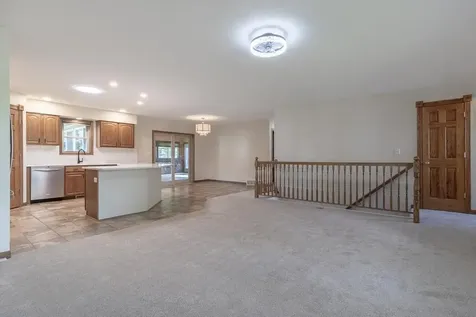 12991 Meadow Creek Drive New Ulm MN 56073