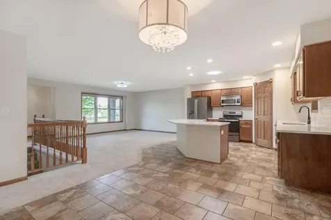 12991 Meadow Creek Drive New Ulm MN 56073