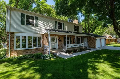 507 Knollwood Drive NW Willmar MN 56201