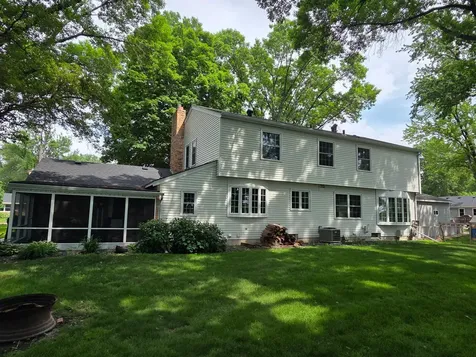 507 Knollwood Drive NW Willmar MN 56201