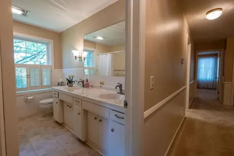507 Knollwood Drive NW Willmar MN 56201