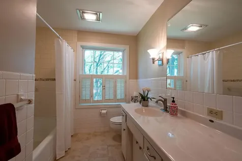 507 Knollwood Drive NW Willmar MN 56201