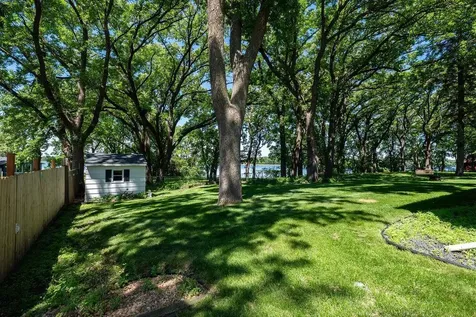 507 Knollwood Drive NW Willmar MN 56201