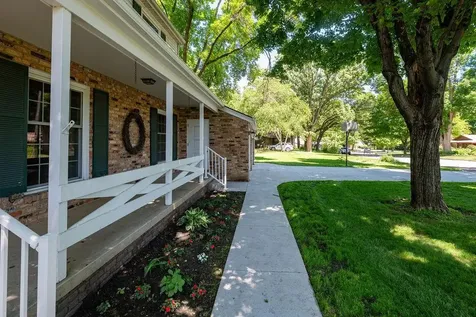 507 Knollwood Drive NW Willmar MN 56201