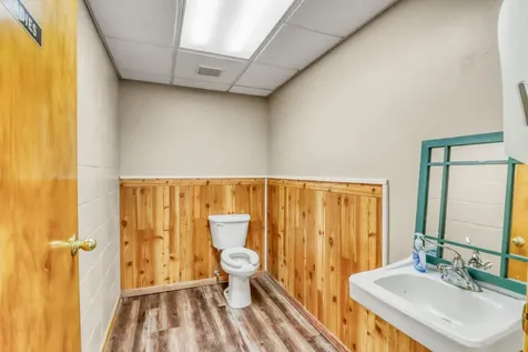 522 Main Street W Detroit Lakes MN 56501