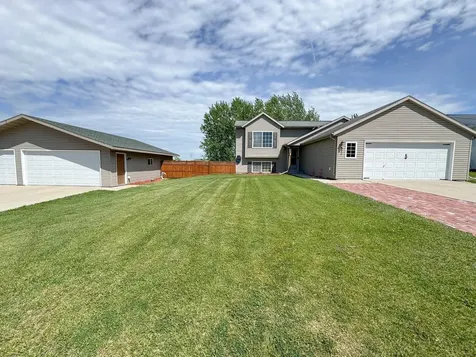 311 Cardinal Place Audubon MN 56511