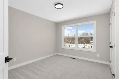 2164 Eustis Roseville MN 55113