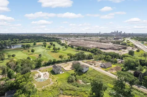 2164 Eustis Roseville MN 55113