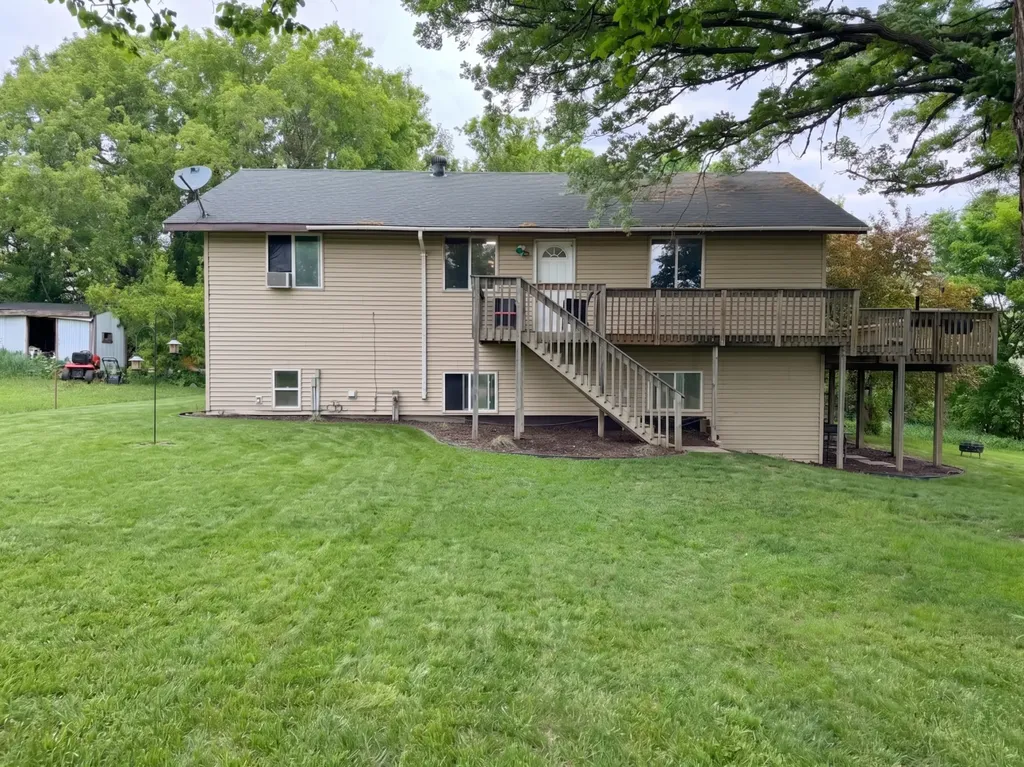 21093 370th Street Erhard MN 56534