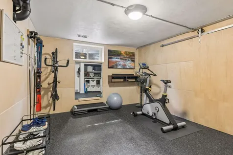 1435 Tyrol Trail Golden Valley MN 55416