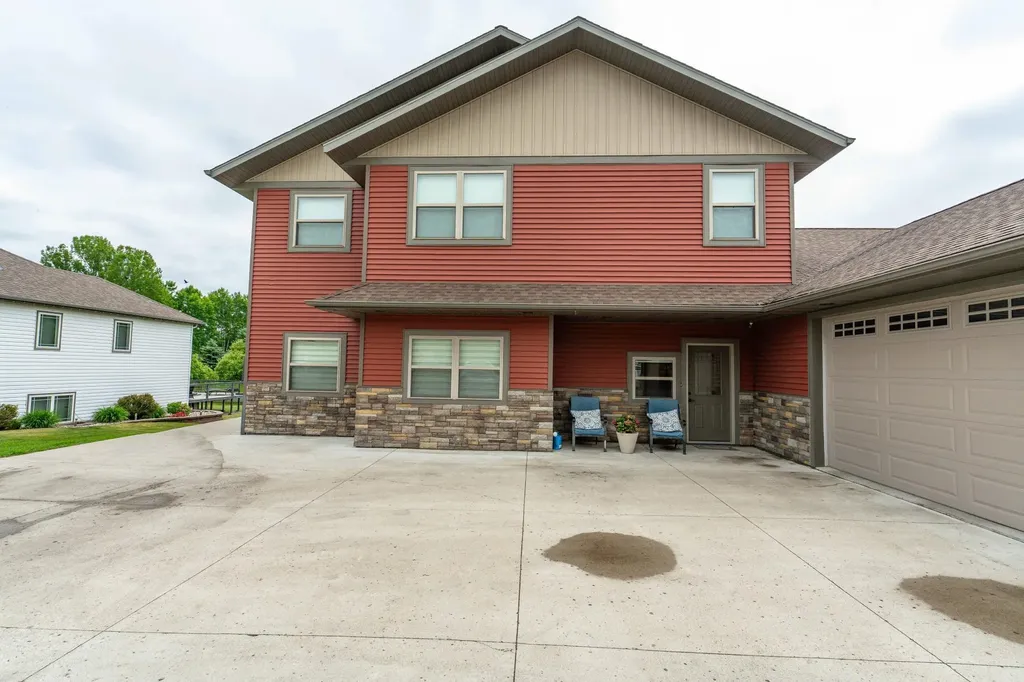 1506 Viking Court Fergus Falls MN 56537