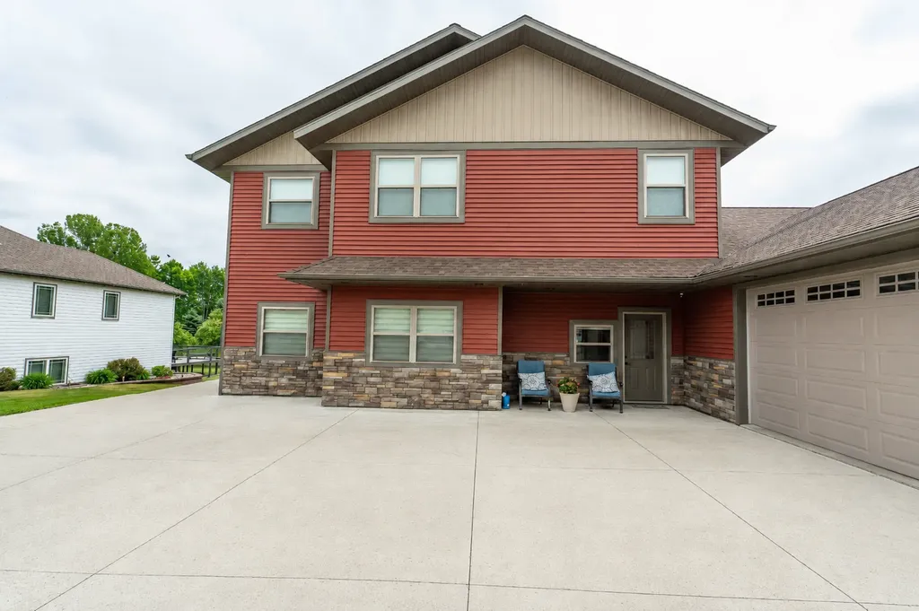 1506 Viking Court Fergus Falls MN 56537