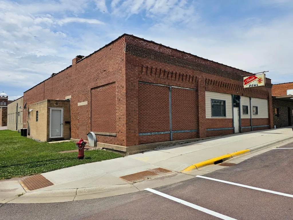 140 S First Avenue Sleepy Eye MN 56085