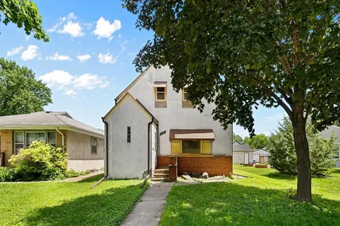890 26th Avenue SE Minneapolis MN 55414